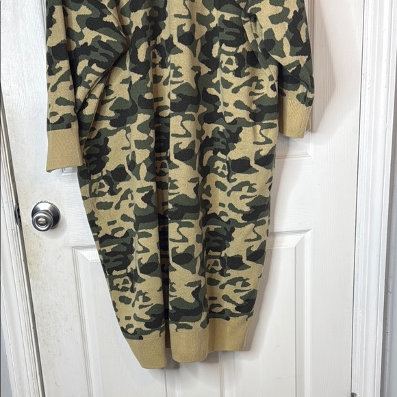 Attitudes by Renee Camouflage Cardigan - Picture 10 of 11